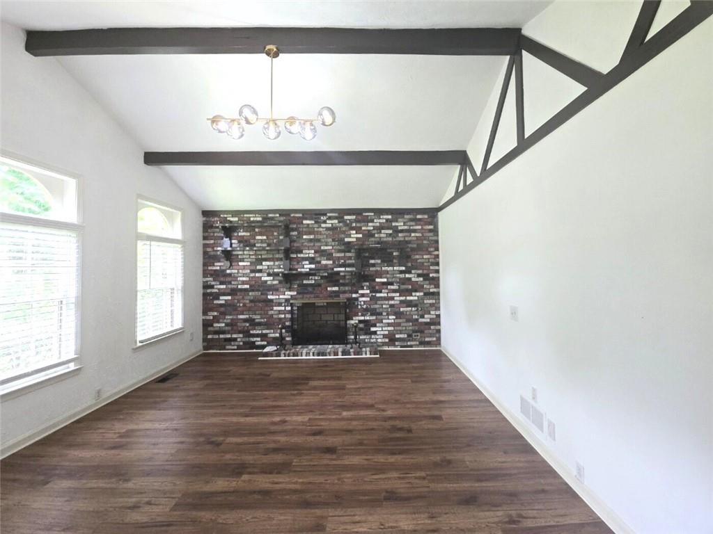 2821 NE MEADOWLARK TRAIL