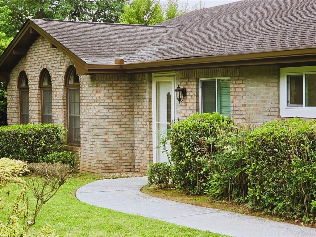 2821 NE MEADOWLARK TRAIL