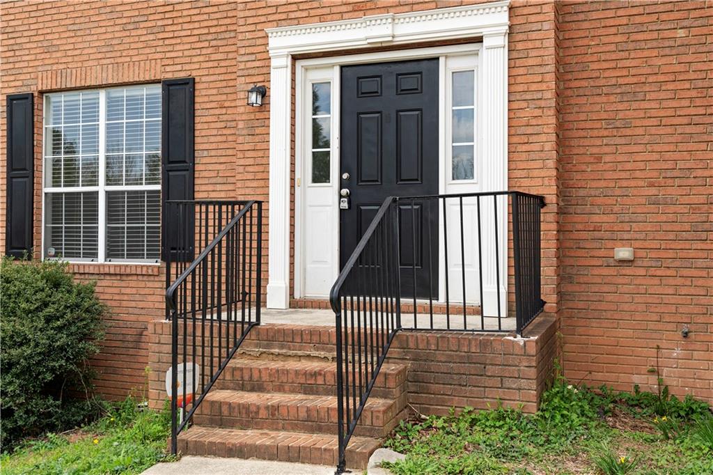 2557 Tolliver Drive, Ellenwood, Georgia image 3