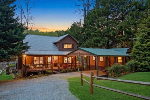 Homes For Sale - 20 Edgewater Drive<br/> Ellijay, GA 30540