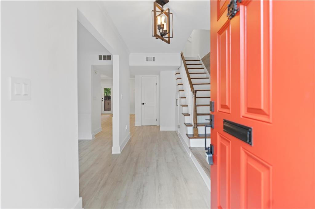 70 Old Ivy Road NE 35