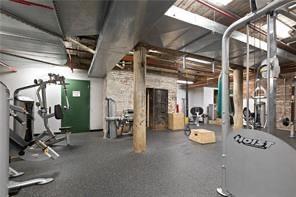170 Boulevard SE H421