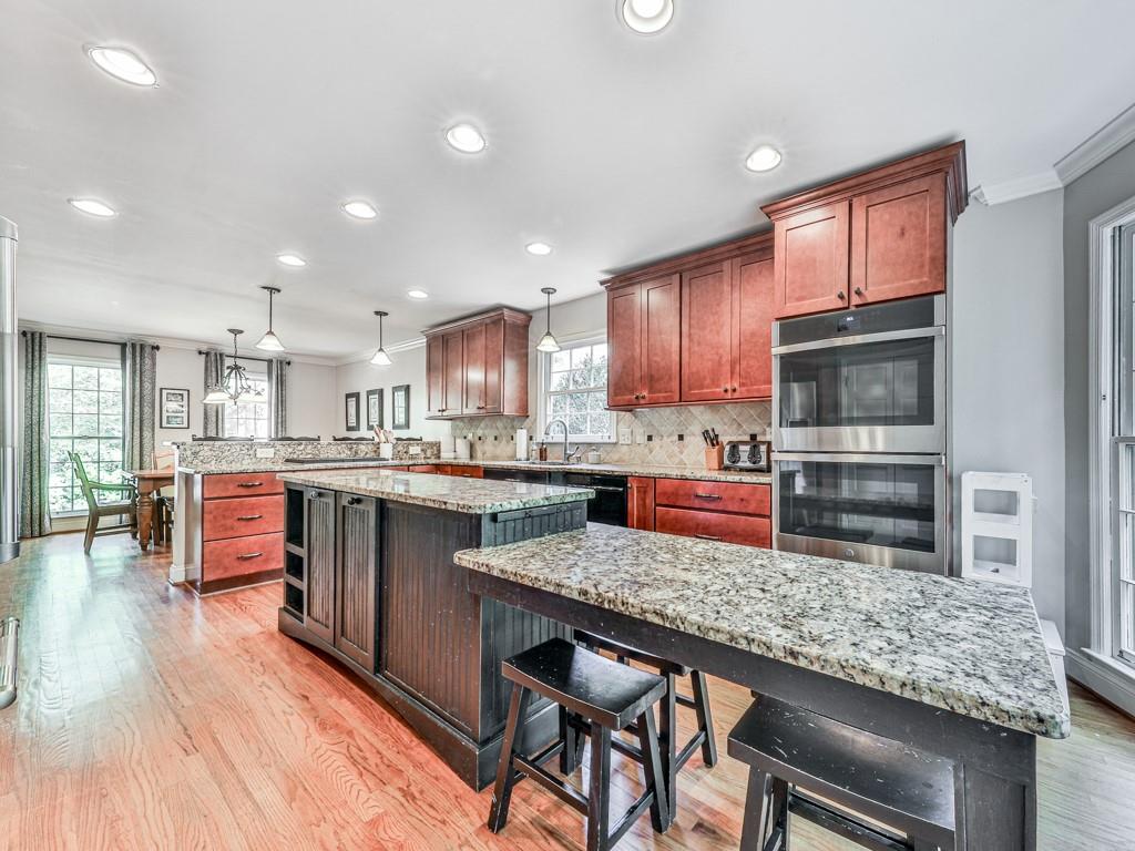 209 Lakeside Drive, Kennesaw, Georgia image 8