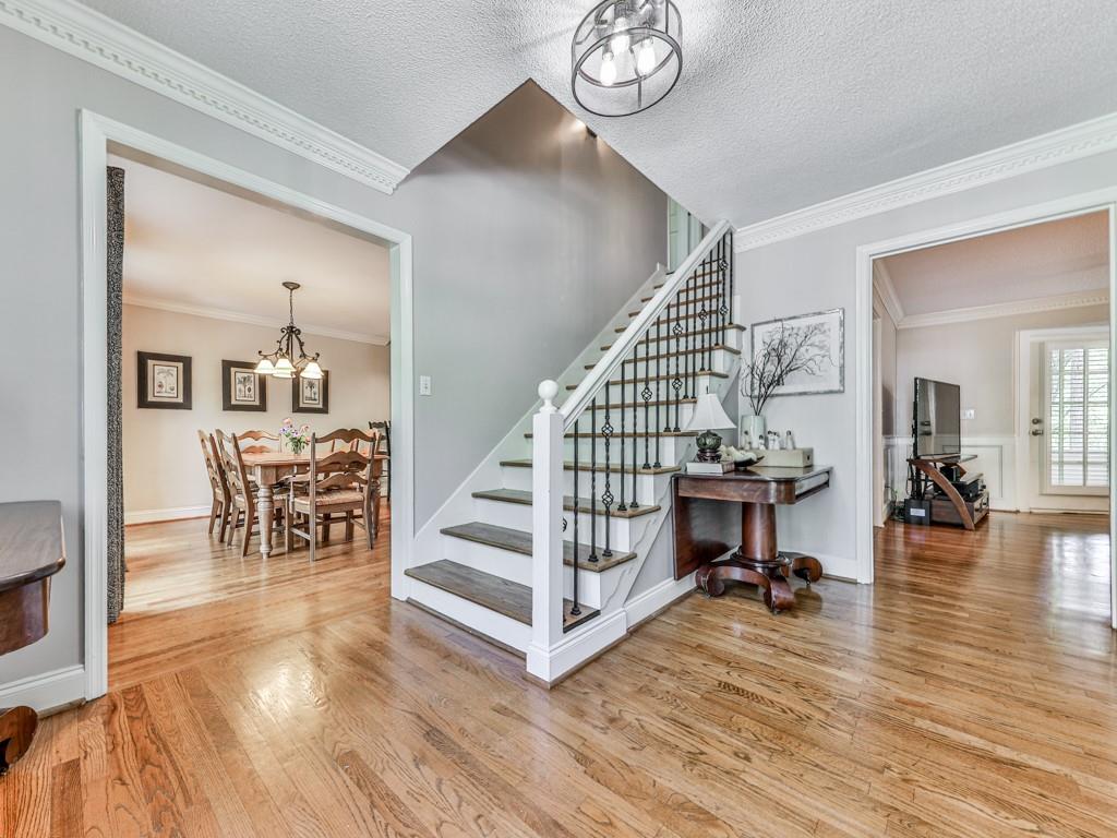 209 Lakeside Drive, Kennesaw, Georgia image 5
