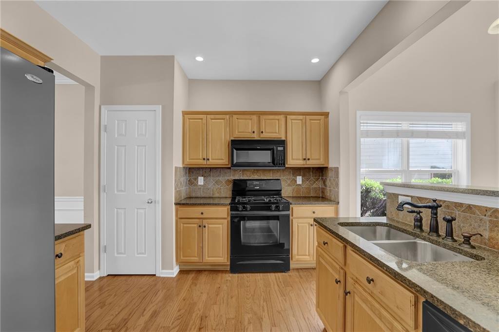 5040 Stonehaven View
