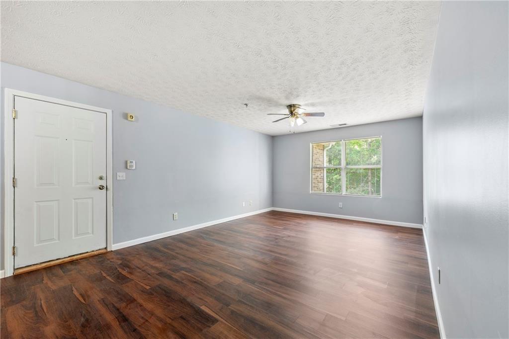 3247 Fairington Drive, Lithonia, Georgia image 7