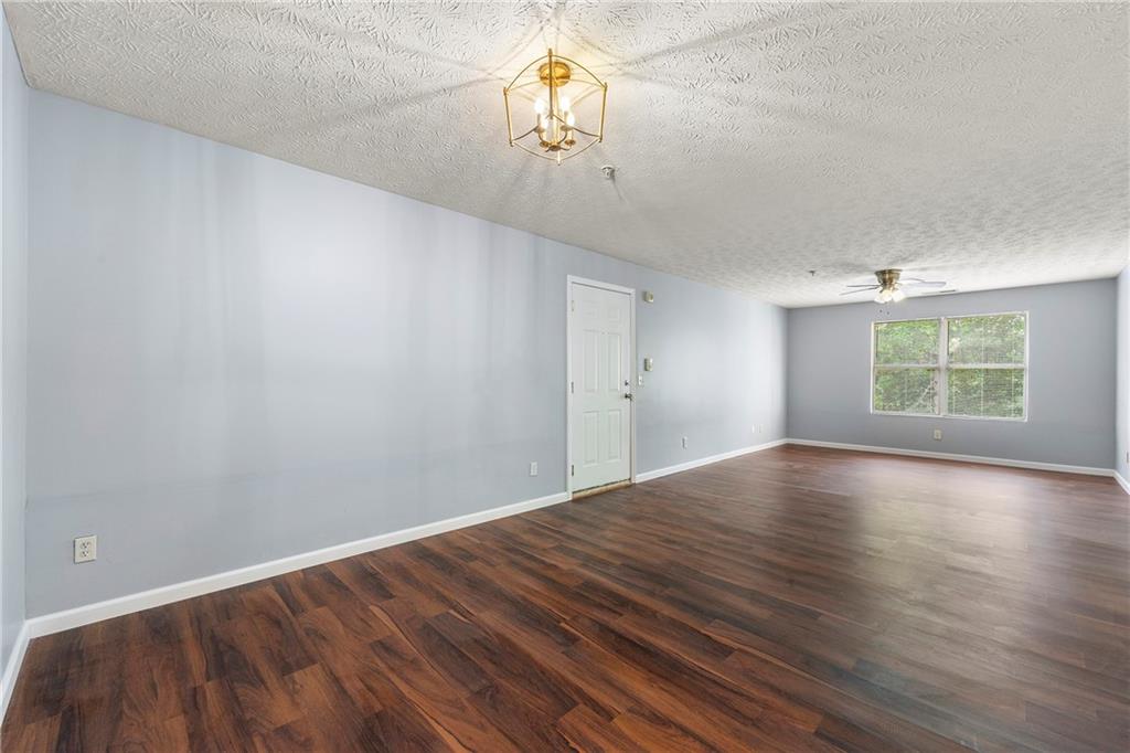 3247 Fairington Drive, Lithonia, Georgia image 9