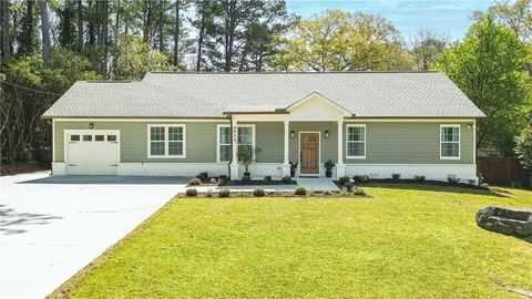 4924 Maurice Drive NW Lilburn GA 30047