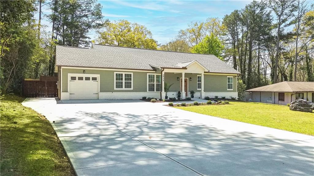 4924 Maurice Drive, Lilburn, Georgia image 2