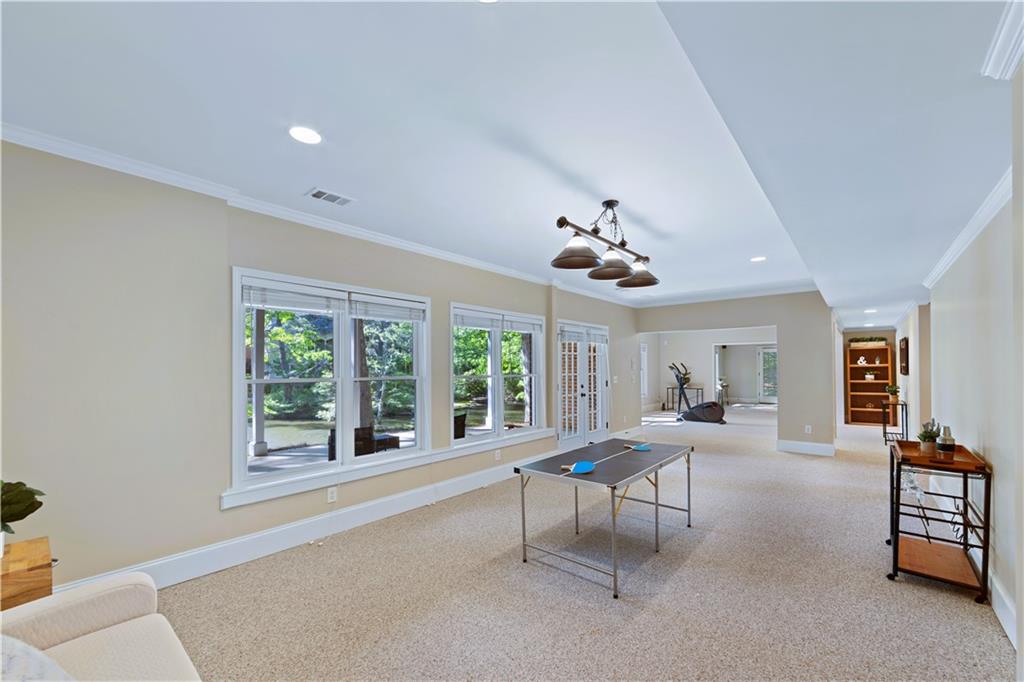 MADISON HALL - Residential