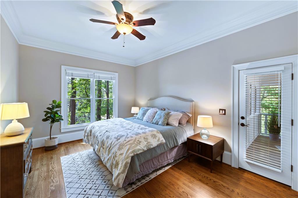 MADISON HALL - Residential