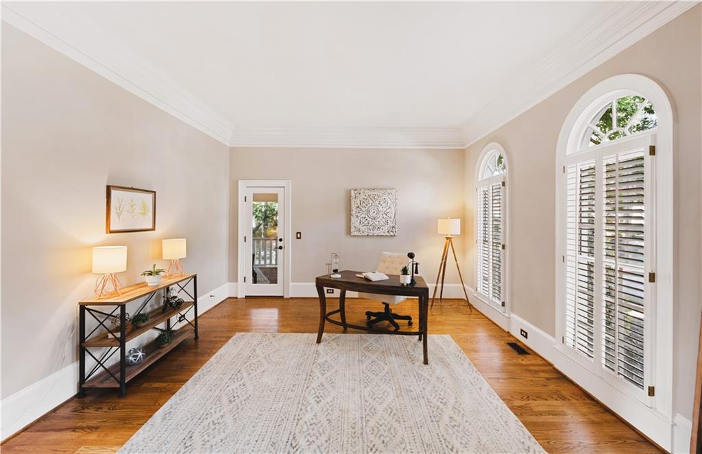 MADISON HALL - Residential