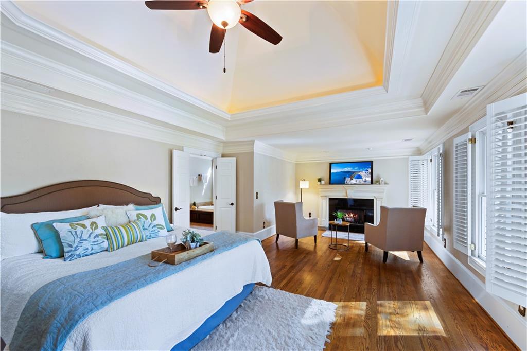 MADISON HALL - Residential
