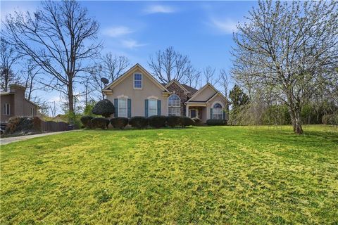 Homes For Sale - 2333 Ettas Circle<br/> Conyers, GA 30013