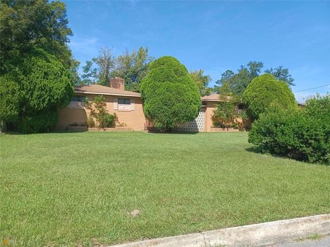 Single Family Residence in Macon GA 1220 NORRIS Street 11.jpg