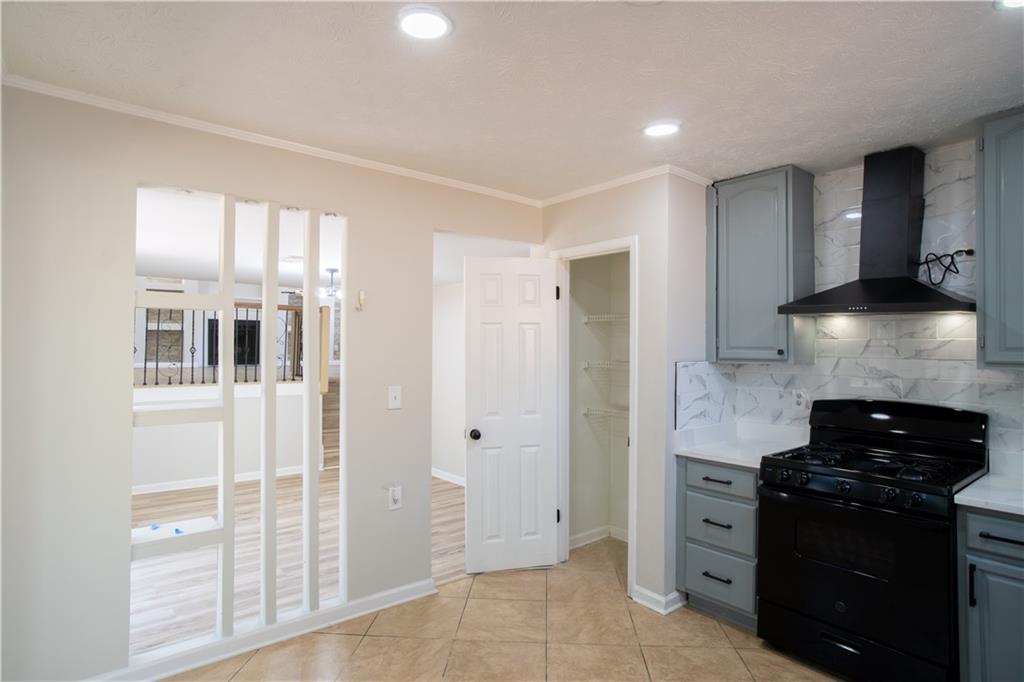 4808 Wyndam Drive, Stone Mountain, Georgia image 4