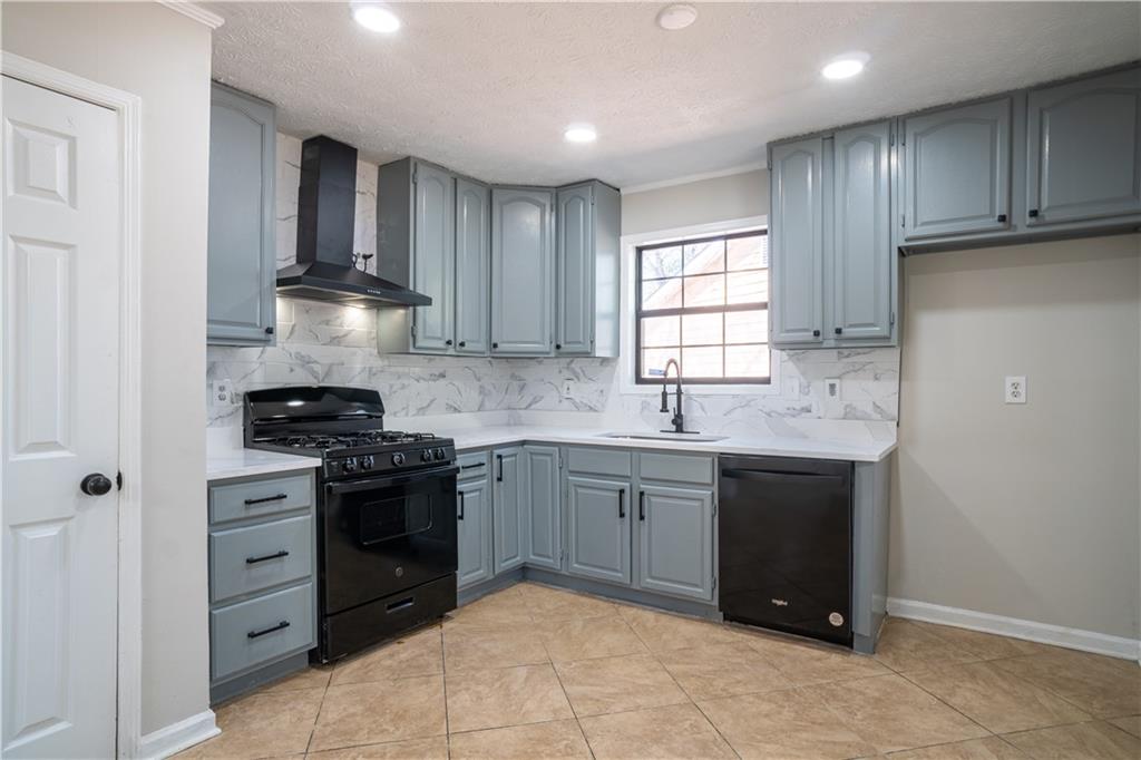 4808 Wyndam Drive, Stone Mountain, Georgia image 3