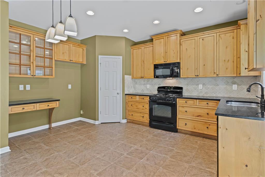 6655 Grove Meadows Lane, Cumming, Georgia image 21