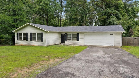 Homes For Sale - 1822 Slate Road<br/> Ellenwood, GA 30294