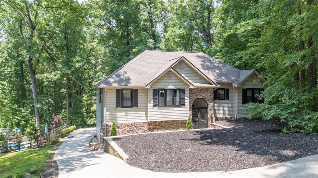 415 Frost Pine Circle