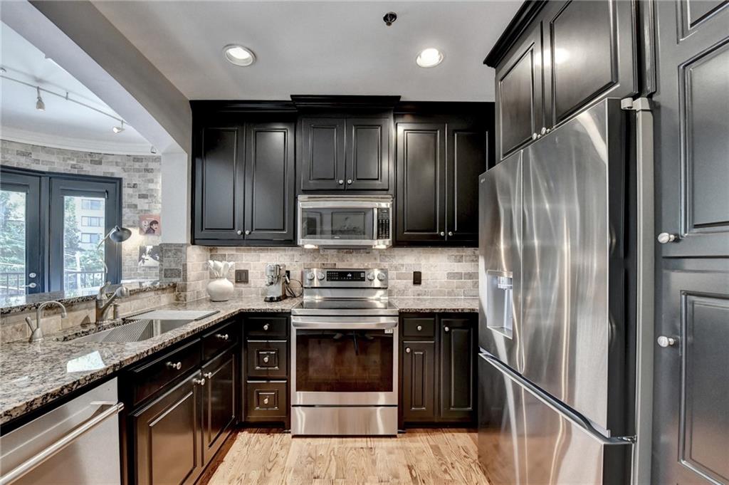 2255 Peachtree Road NE 424