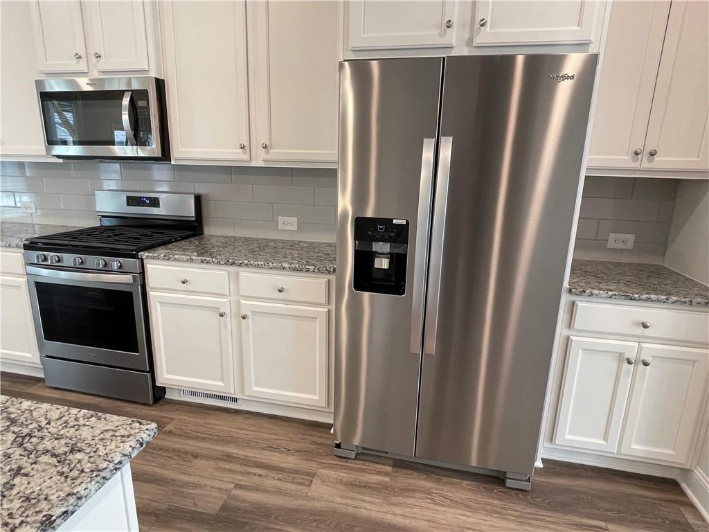 2483 Scarlet Maple Alley