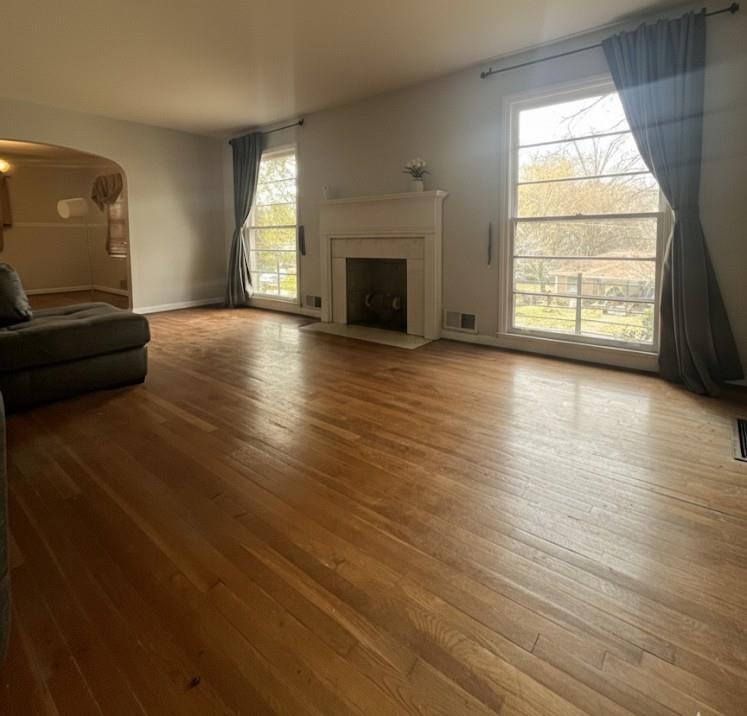 228 Napoleon Drive SW