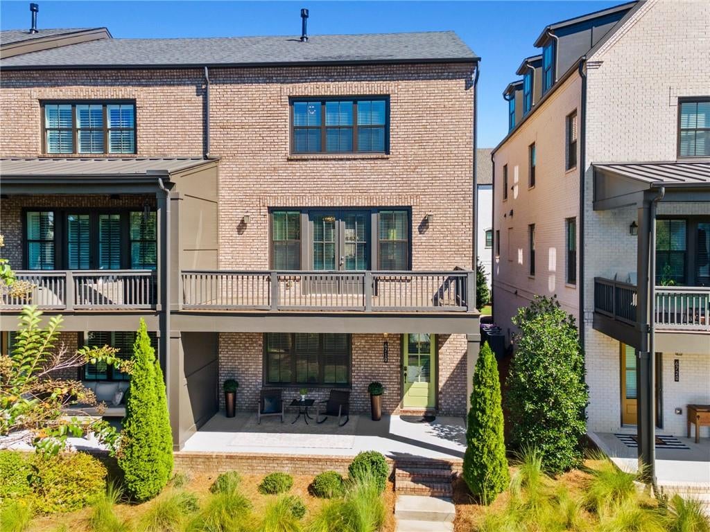 6710 Whitman Walk