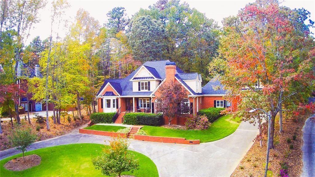 432 Westlake Drive NW