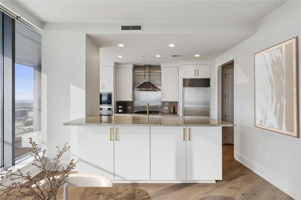 3344 Peachtree Road NE 4104