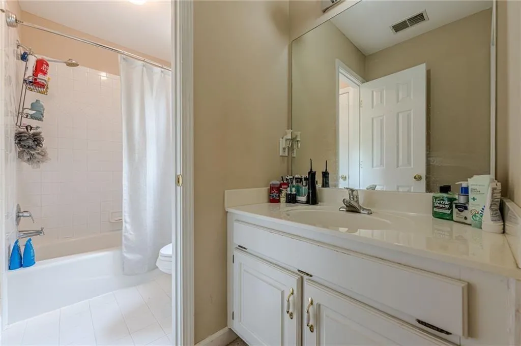 Lilburn, Georgia 30047, United States, 4 Bedrooms Bedrooms, ,3 BathroomsBathrooms,Residential,Active,247984