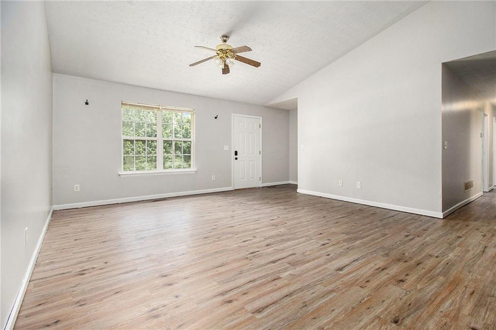870 Eagles Nest Circle