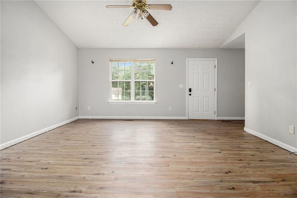 870 Eagles Nest Circle