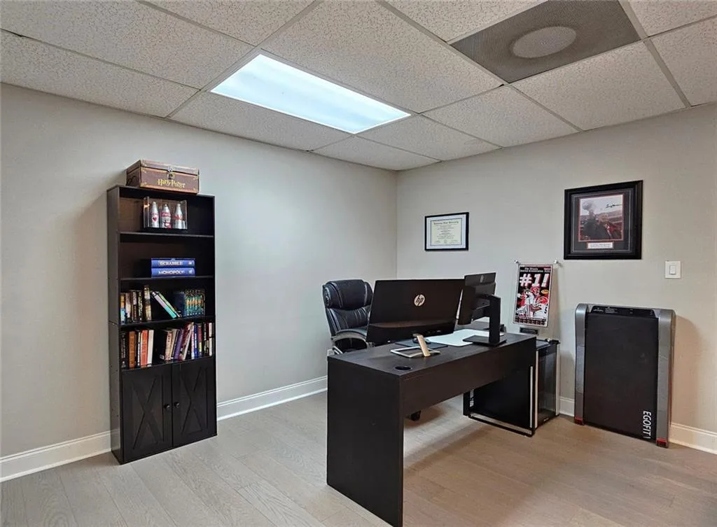 Roswell, Georgia 30075, United States, 4 Bedrooms Bedrooms, ,4 BathroomsBathrooms,Residential,Active,237043