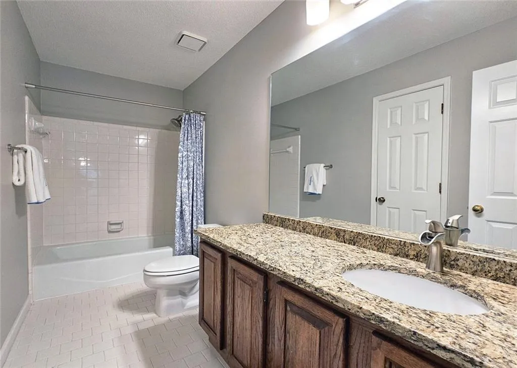 Roswell, Georgia 30075, United States, 4 Bedrooms Bedrooms, ,4 BathroomsBathrooms,Residential,Active,237043