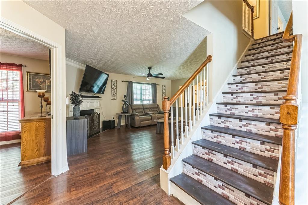 2512 Brittany Park Lane