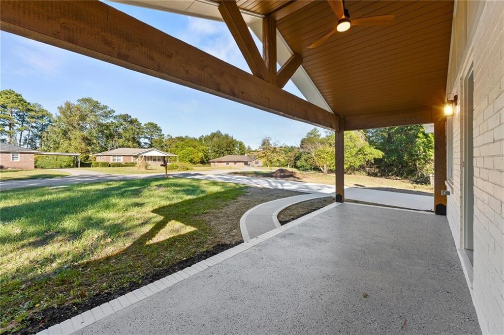 3376 Woodcrest Road