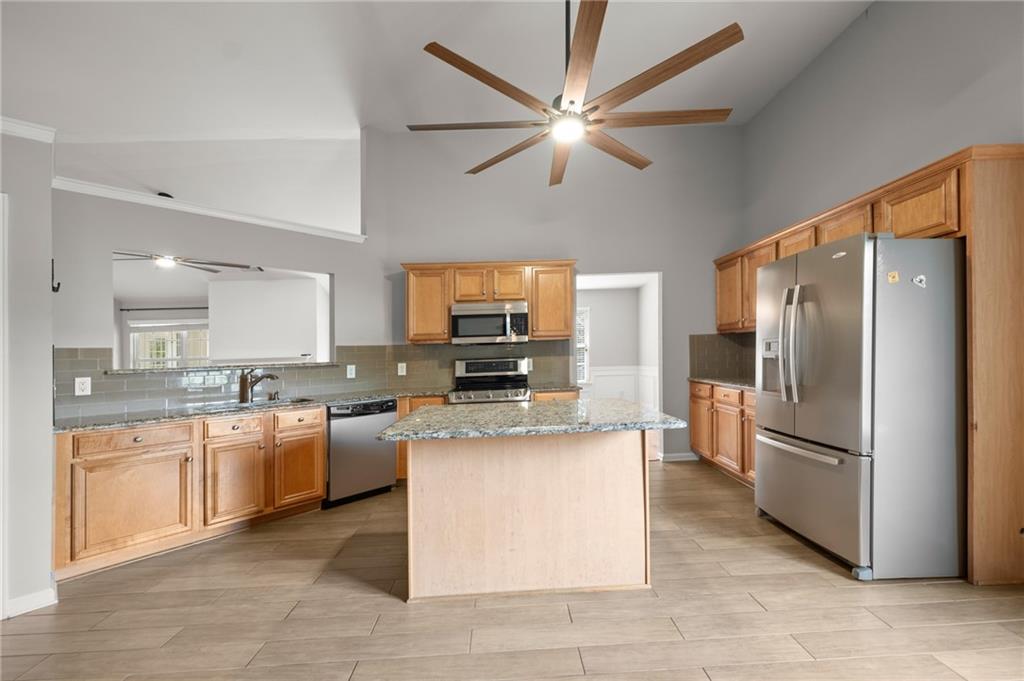 6439 Mossy Boulder Drive, Flowery Branch, Georgia image 17