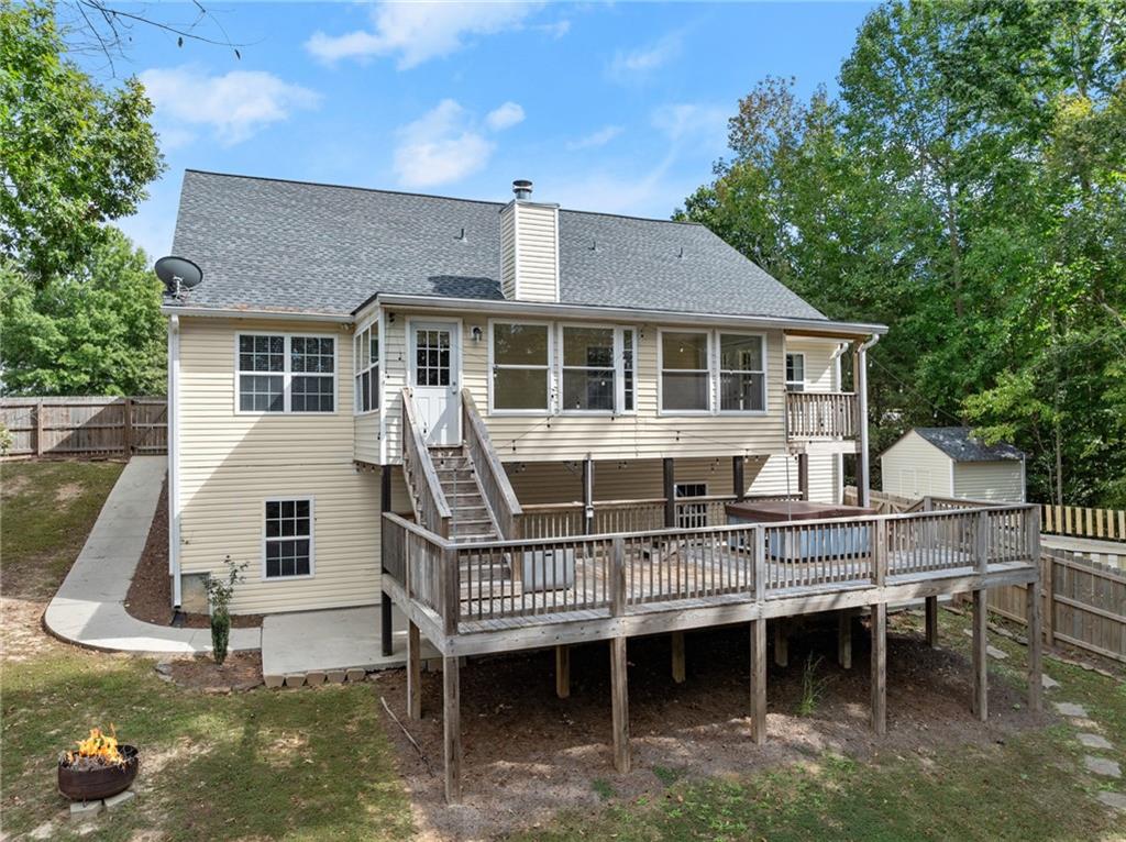 6439 Mossy Boulder Drive, Flowery Branch, Georgia image 6
