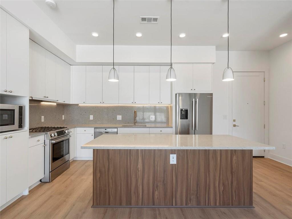 675 Drewry Street NE 303