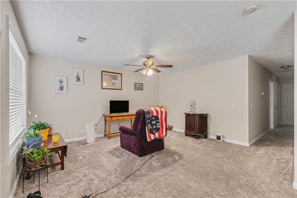 280 Courtyard Circle