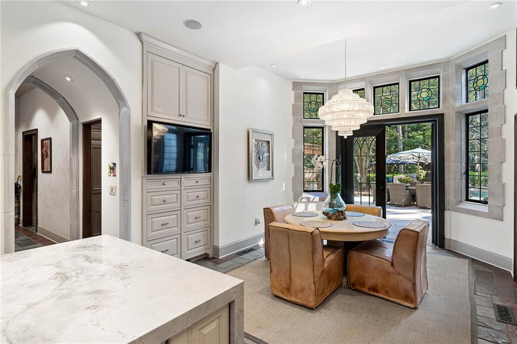Tuxedo Park - Residential