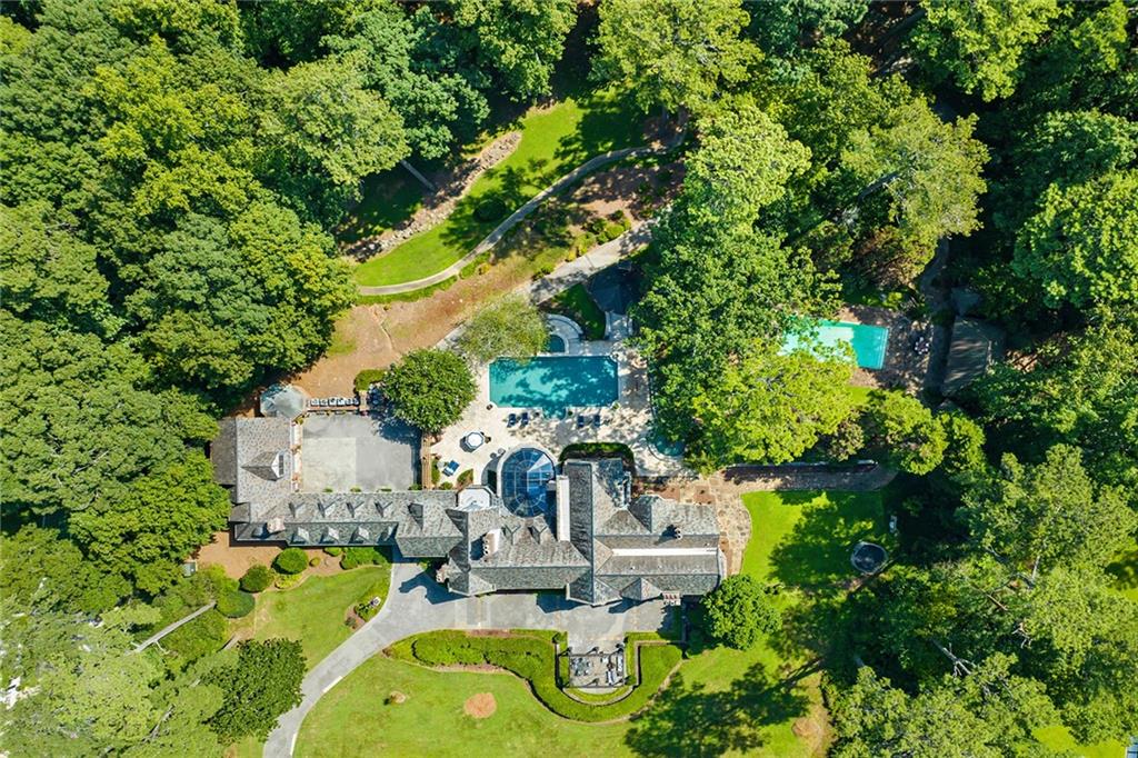Tuxedo Park - Residential