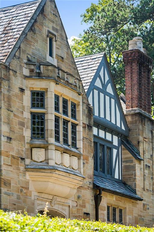Tuxedo Park - Residential