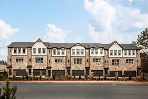 Townhouse For Sale - 368 Sunset Hollow Street #08<br/> Sugar Hill, GA 30518