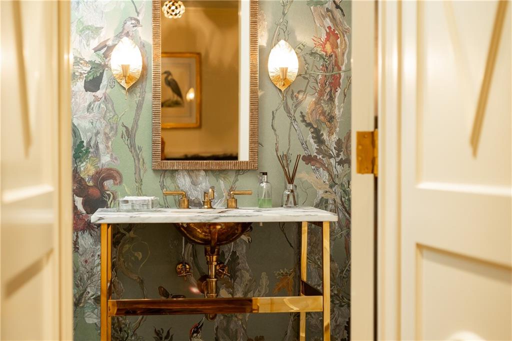 Haynes Manor - Residential