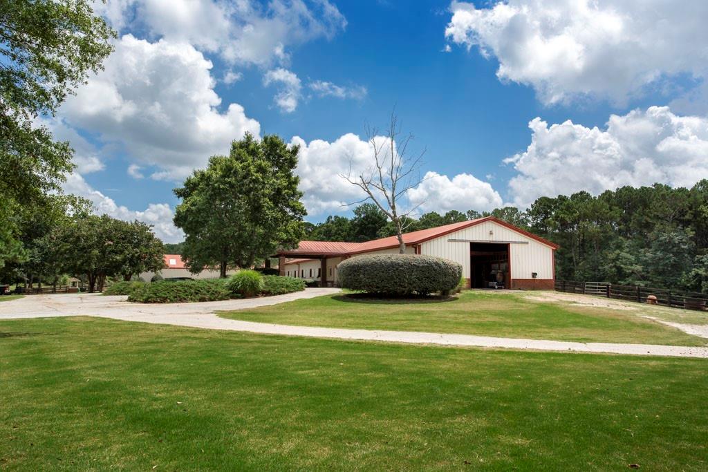 3055 Spring Hill Drive