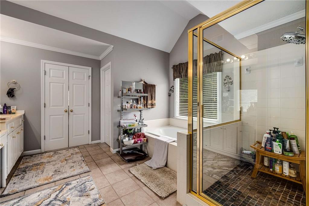 VICARAGE - Residential Lease