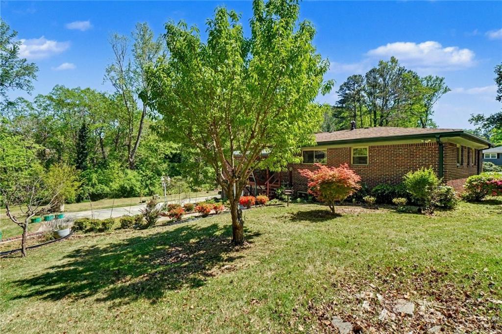 2429 Woodhill Lane