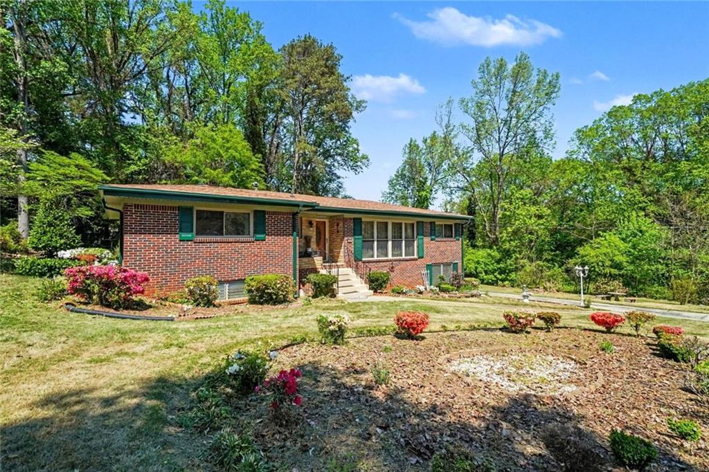 2429 Woodhill Lane